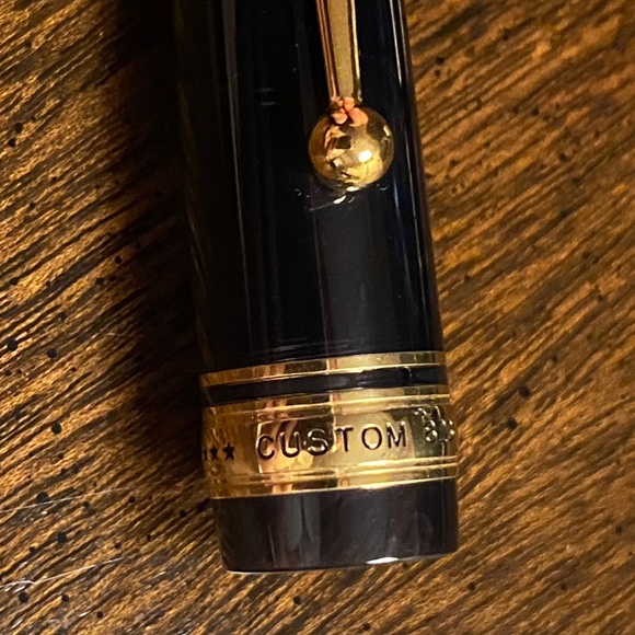 Pilot Custom 823 Fountain Pen & Ink Box Set - Picture 5 of 7